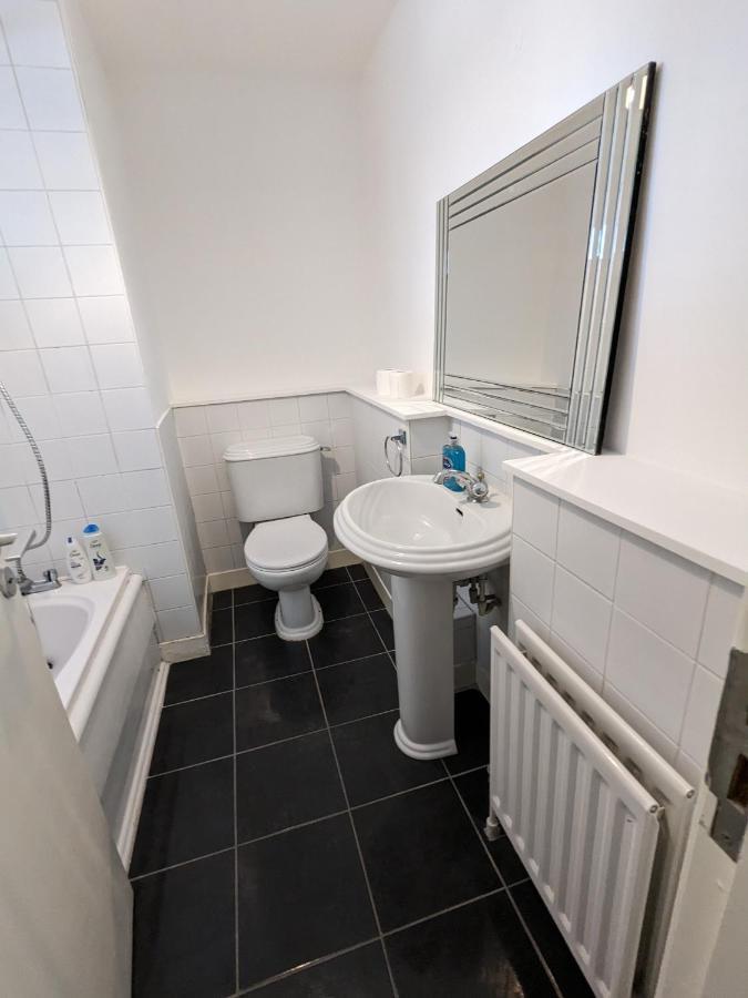 Best Location In Belfast! Free Parking Екстериор снимка