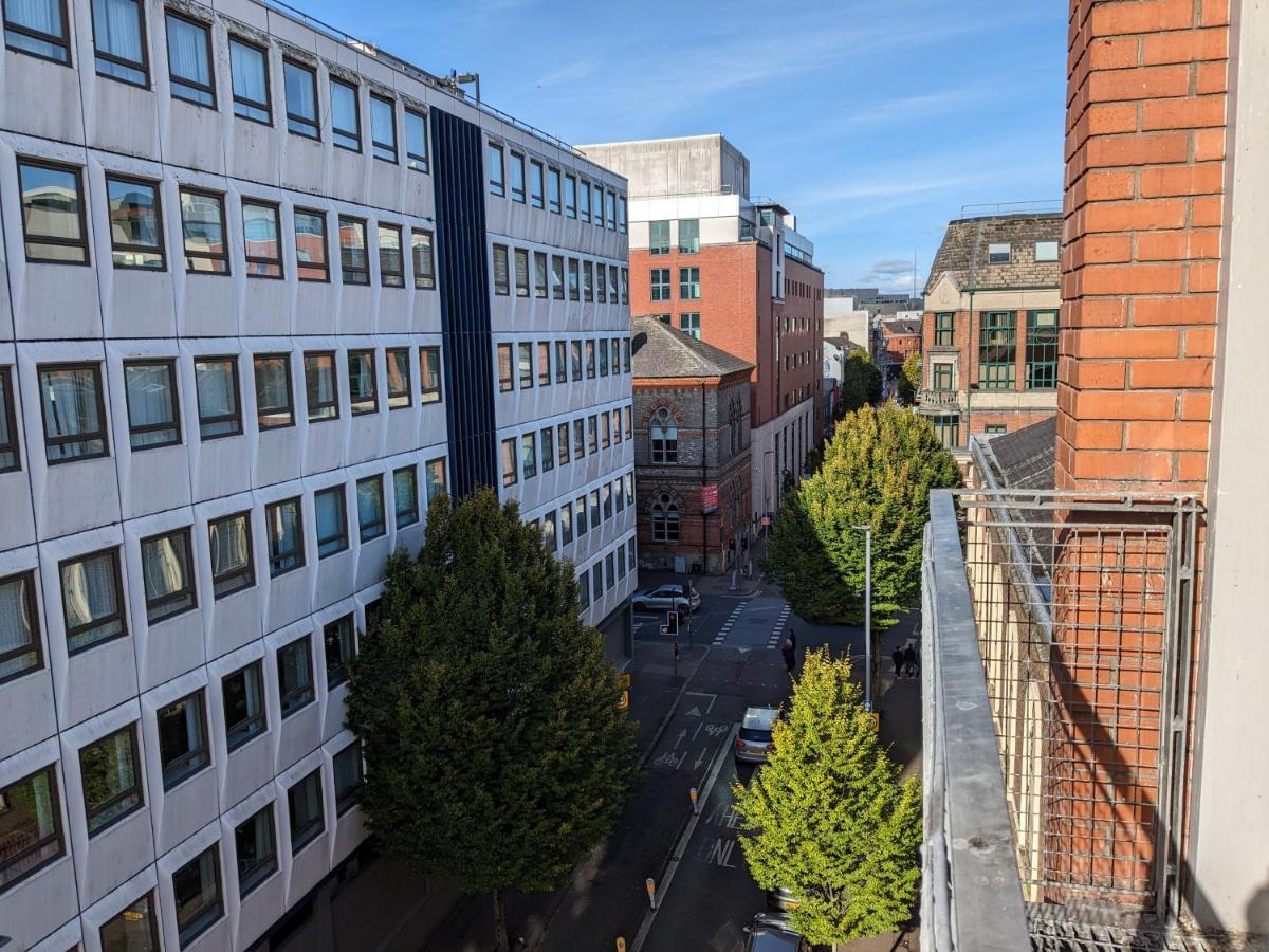 Best Location In Belfast! Free Parking Екстериор снимка